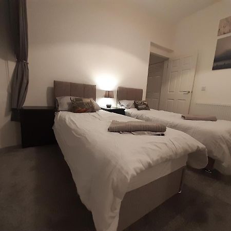 ダンファームリンCarvetii - Edward House A - 2 Dbl Bed 1St Floor Flatアパートメント エクステリア 写真