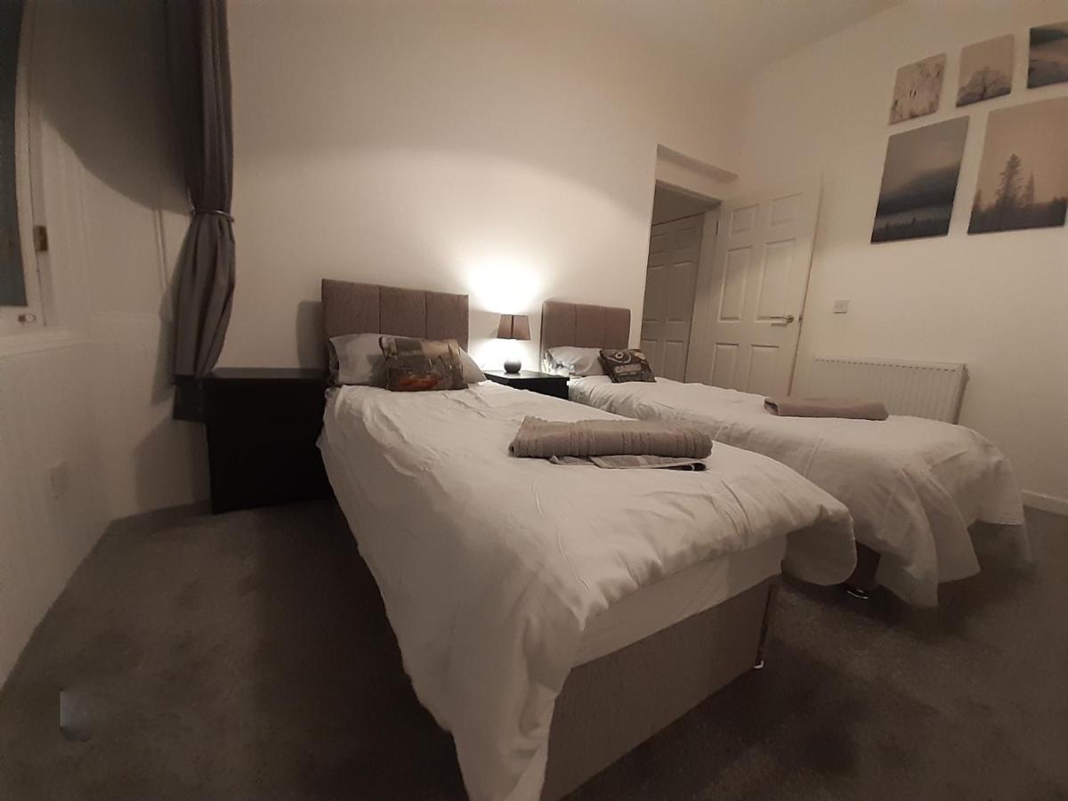 ダンファームリンCarvetii - Edward House A - 2 Dbl Bed 1St Floor Flatアパートメント エクステリア 写真